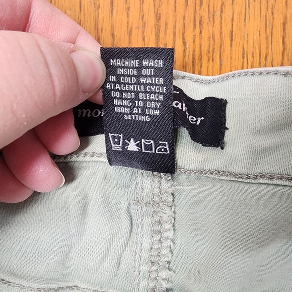 Morgan & Walker Olive Green Denim Shorts Plus Size 28 - Picture 7 of 7